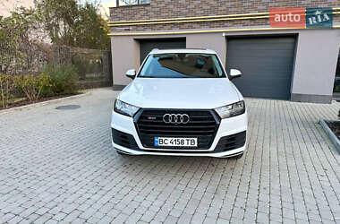 Внедорожник / Кроссовер Audi Q7 2017 в 