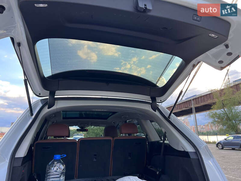 Внедорожник / Кроссовер Audi Q7 2023 в Киеве