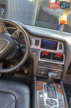 Внедорожник / Кроссовер Audi Q7 2014 в 