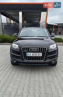 Позашляховик / Кросовер Audi Q7 2014 в Києві