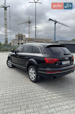 Внедорожник / Кроссовер Audi Q7 2014 в 