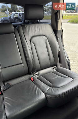 Внедорожник / Кроссовер Audi Q7 2014 в 