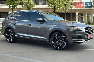 Внедорожник / Кроссовер Audi Q7 2019 в 