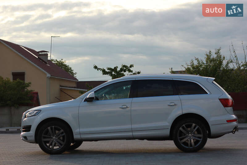 Внедорожник / Кроссовер Audi Q7 2014 в Киеве