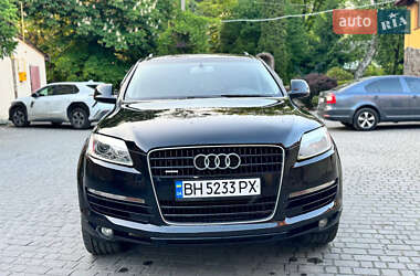 Внедорожник / Кроссовер Audi Q7 2006 в 