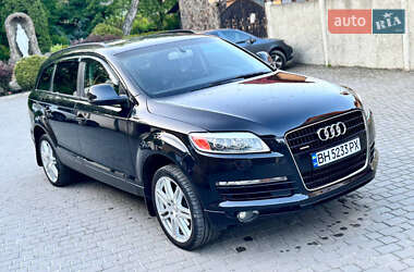 Внедорожник / Кроссовер Audi Q7 2006 в 