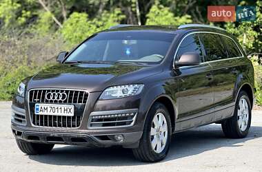 Позашляховик / Кросовер Audi Q7 2014 в 
