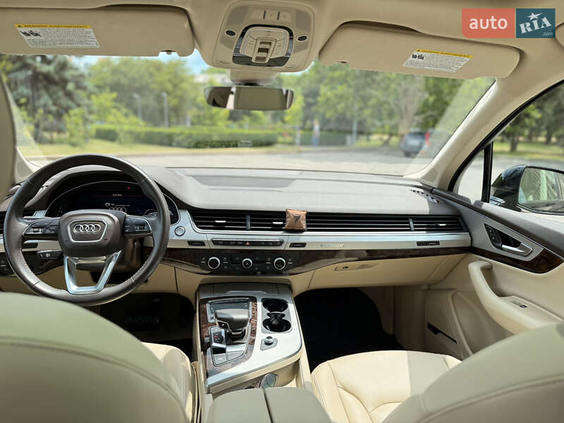 Позашляховик / Кросовер Audi Q7 2018 в Одесі фото 13 Позашляховик / Кросовер Audi Q7 2018 в Одесі