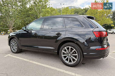 Внедорожник / Кроссовер Audi Q7 2018 в 