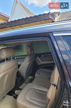 Внедорожник / Кроссовер Audi Q7 2006 в 
