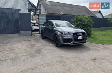 Внедорожник / Кроссовер Audi Q7 2015 в 