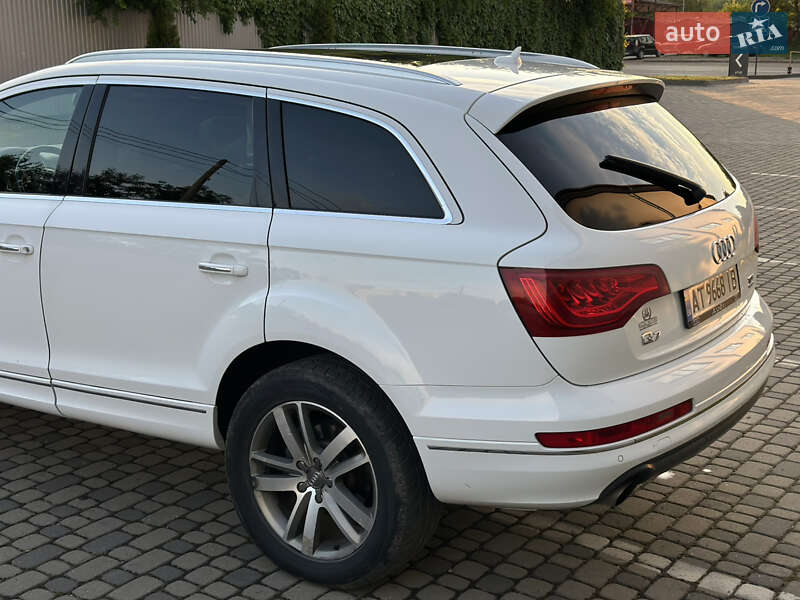 Позашляховик / Кросовер Audi Q7 2010 в Івано-Франківську