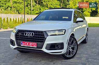 Позашляховик / Кросовер Audi Q7 2017 в 