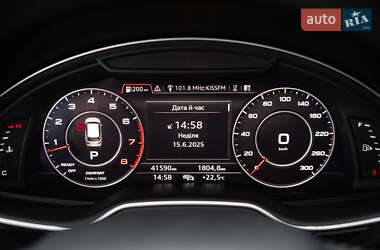 Внедорожник / Кроссовер Audi Q7 2017 в 