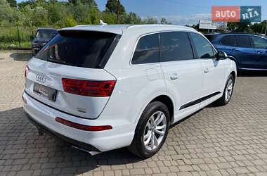 Внедорожник / Кроссовер Audi Q7 2016 в 