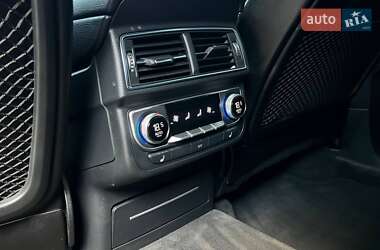 Внедорожник / Кроссовер Audi Q7 2016 в 