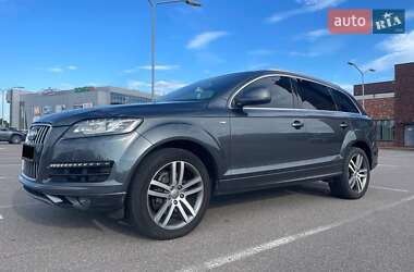 Позашляховик / Кросовер Audi Q7 2009 в 