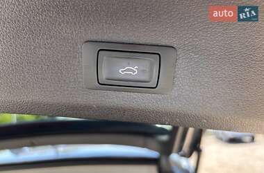 Позашляховик / Кросовер Audi Q7 2015 в Львові