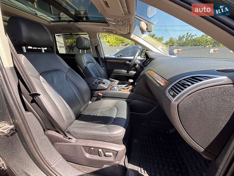 Позашляховик / Кросовер Audi Q7 2015 в Львові