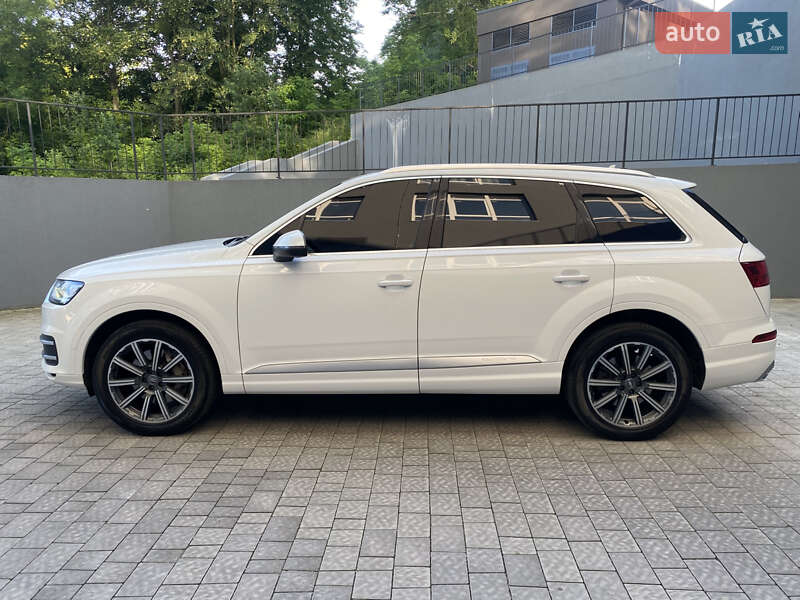 Позашляховик / Кросовер Audi Q7 2016 в Львові