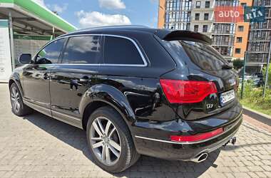 Внедорожник / Кроссовер Audi Q7 2014 в 