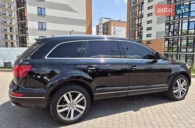 Внедорожник / Кроссовер Audi Q7 2014 в 