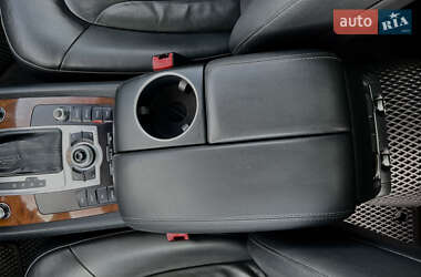 Внедорожник / Кроссовер Audi Q7 2012 в 