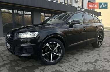 Позашляховик / Кросовер Audi Q7 2018 в Новояворівську