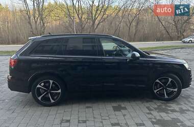 Внедорожник / Кроссовер Audi Q7 2018 в 
