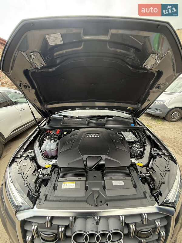 Внедорожник / Кроссовер Audi Q7 2024 в Львове