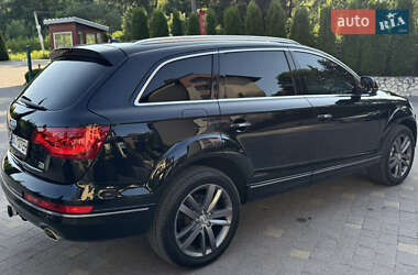 Внедорожник / Кроссовер Audi Q7 2015 в 