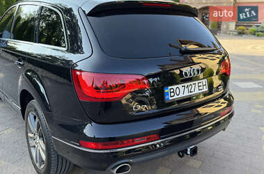 Внедорожник / Кроссовер Audi Q7 2015 в 