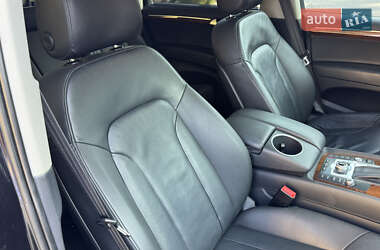 Внедорожник / Кроссовер Audi Q7 2015 в 