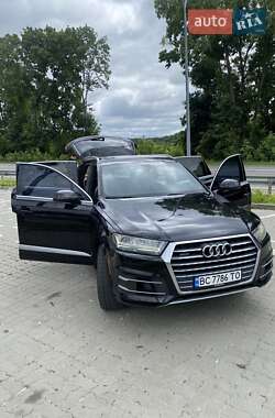 Внедорожник / Кроссовер Audi Q7 2016 в 