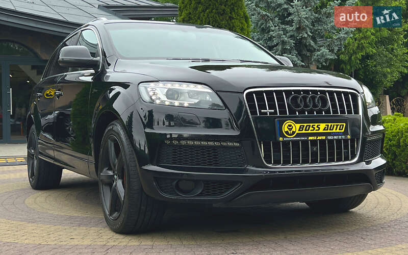 Внедорожник / Кроссовер Audi Q7 2012 в 