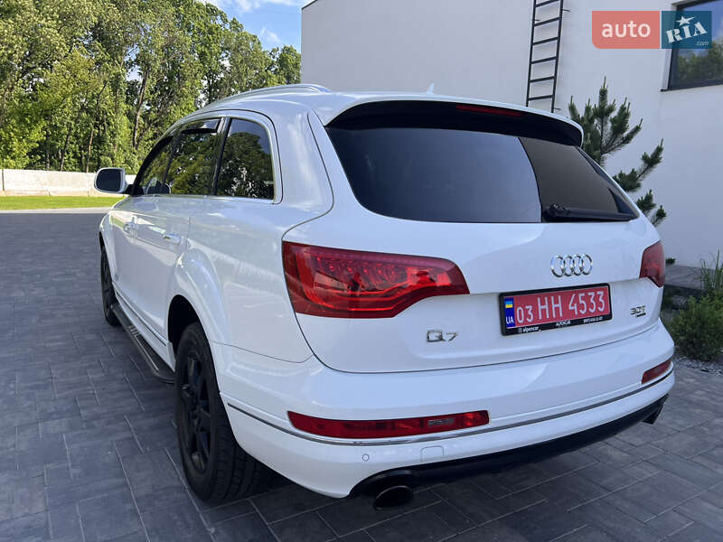 Внедорожник / Кроссовер Audi Q7 2015 в Луцке