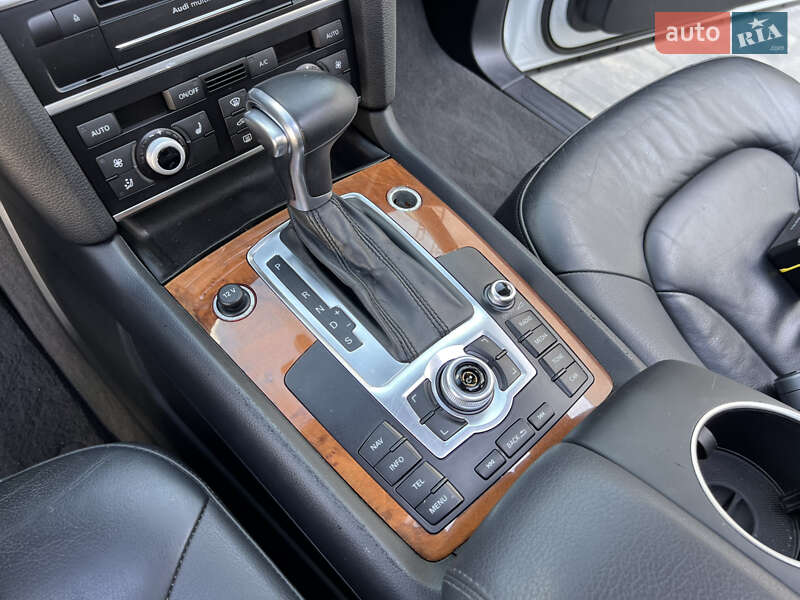 Внедорожник / Кроссовер Audi Q7 2015 в Луцке