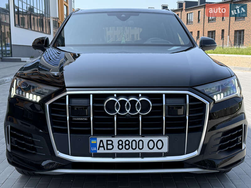 Внедорожник / Кроссовер Audi Q7 2020 в 