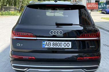 Внедорожник / Кроссовер Audi Q7 2020 в 