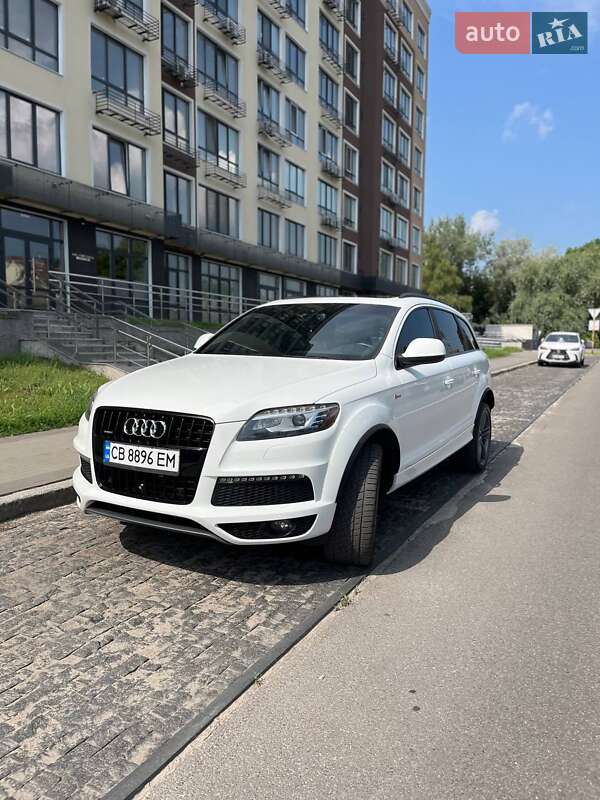 Внедорожник / Кроссовер Audi Q7 2014 в Чернигове