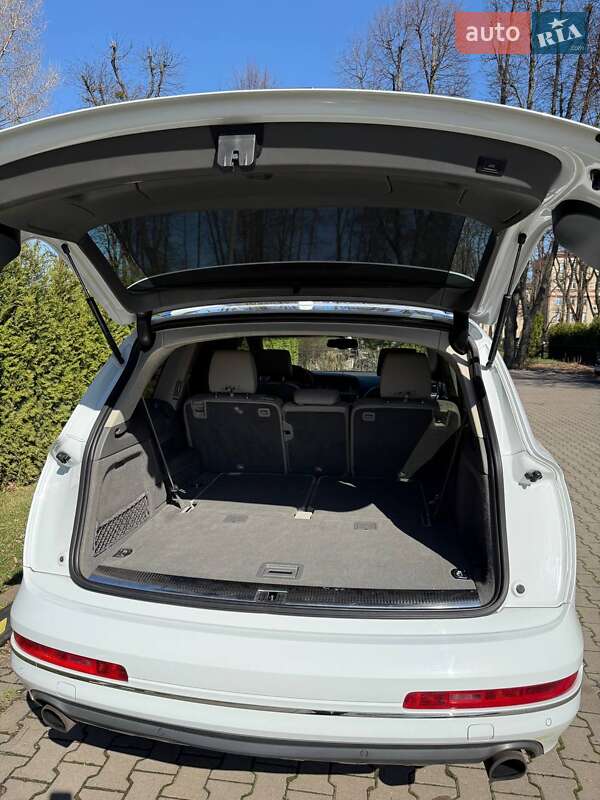 Внедорожник / Кроссовер Audi Q7 2013 в Киеве