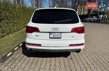 Внедорожник / Кроссовер Audi Q7 2013 в 