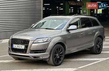 Внедорожник / Кроссовер Audi Q7 2014 в 
