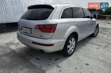 Внедорожник / Кроссовер Audi Q7 2007 в 