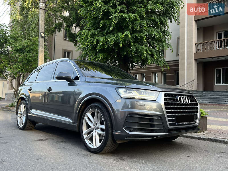 Внедорожник / Кроссовер Audi Q7 2016 в Виннице
