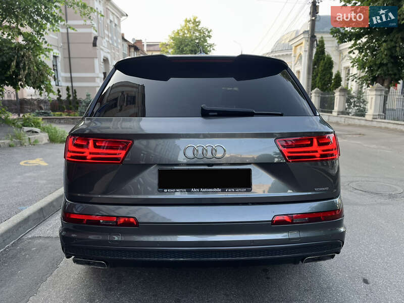 Внедорожник / Кроссовер Audi Q7 2016 в Виннице