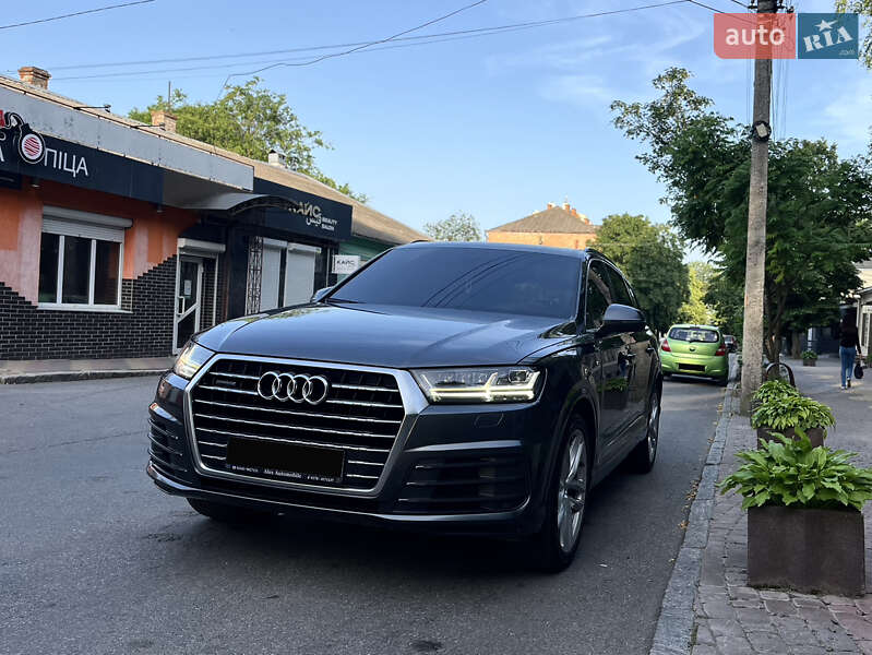 Внедорожник / Кроссовер Audi Q7 2016 в Виннице