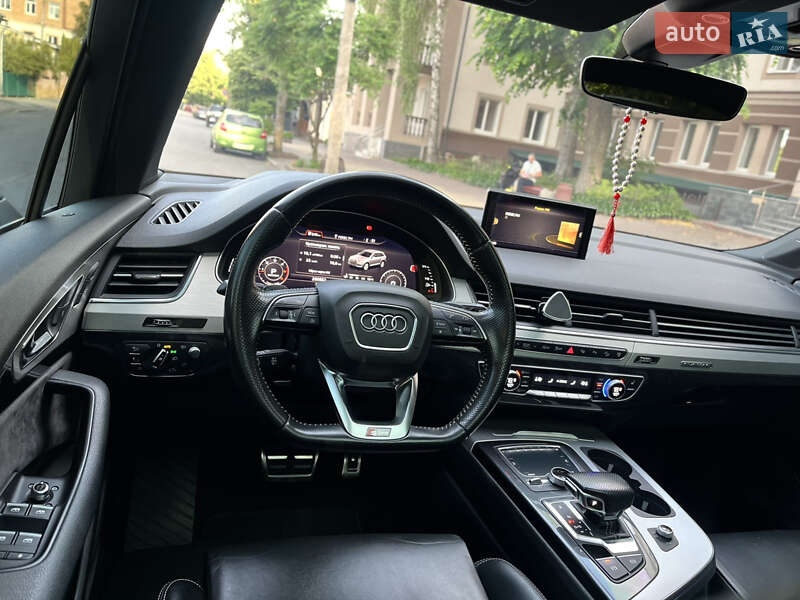 Внедорожник / Кроссовер Audi Q7 2016 в Виннице