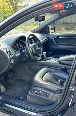 Внедорожник / Кроссовер Audi Q7 2014 в 