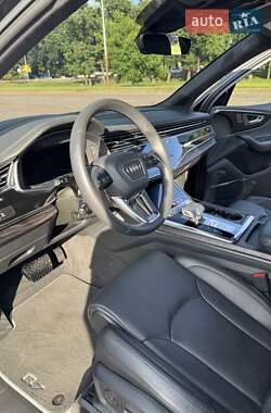 Внедорожник / Кроссовер Audi Q7 2023 в 